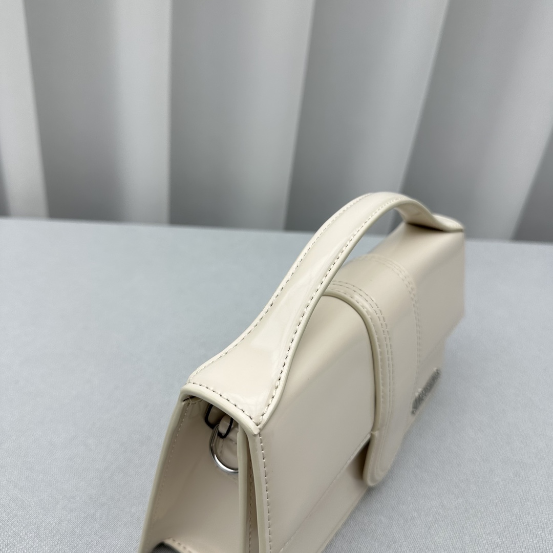 Jacquemus Satchel Bags